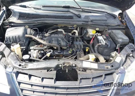 2008 Chrysler Town & Country Lx z USA, uszkodzony, nr VIN 2A8HR44H18R102952